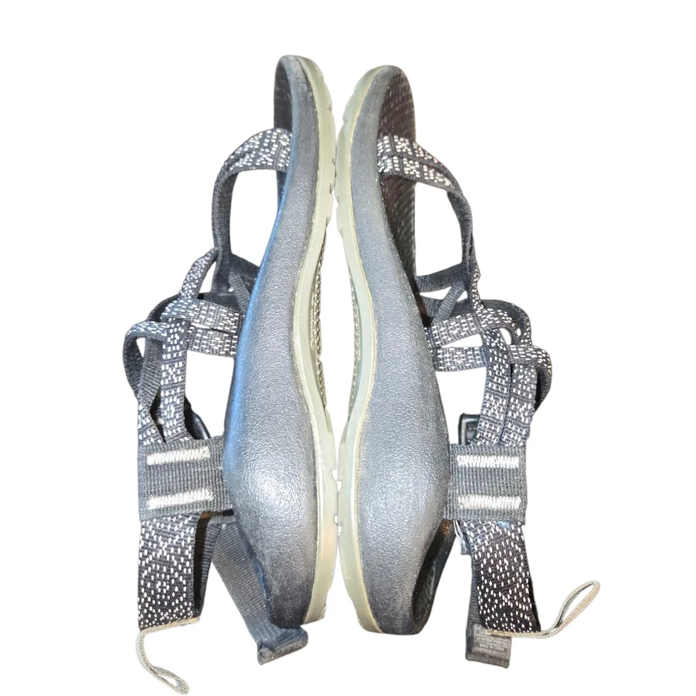 Chaco ZX/1 EcoTread Unisex Kids Black & White Strappy Adjustable‎ Sandals Size 2